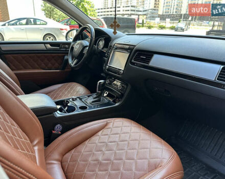 Фольксваген Туарег, объемом двигателя 2.97 л и пробегом 286 тыс. км за 16300 $, фото 19 на Automoto.ua