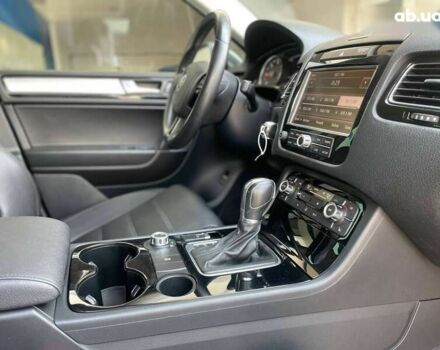 Фольксваген Туарег, об'ємом двигуна 3 л та пробігом 270 тис. км за 18999 $, фото 27 на Automoto.ua