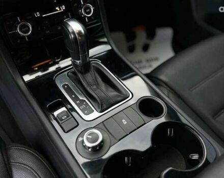 Фольксваген Туарег, об'ємом двигуна 3 л та пробігом 260 тис. км за 18500 $, фото 12 на Automoto.ua