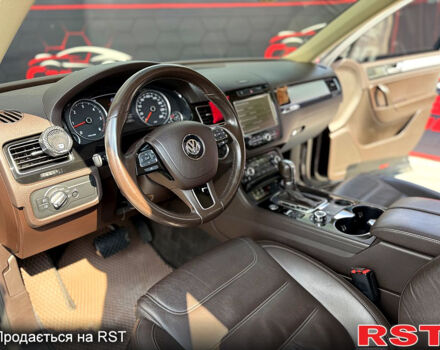 Фольксваген Туарег, объемом двигателя 3 л и пробегом 283 тыс. км за 20999 $, фото 12 на Automoto.ua