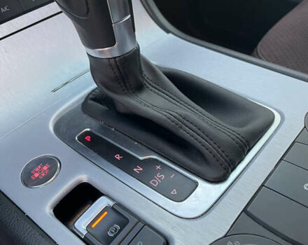 Фольксваген Туарег, об'ємом двигуна 3 л та пробігом 298 тис. км за 17300 $, фото 31 на Automoto.ua