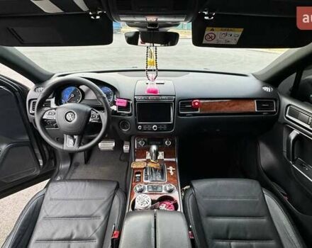 Фольксваген Туарег, объемом двигателя 2.97 л и пробегом 290 тыс. км за 29999 $, фото 13 на Automoto.ua