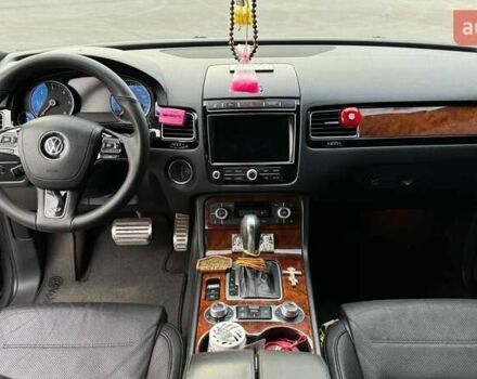 Фольксваген Туарег, объемом двигателя 2.97 л и пробегом 290 тыс. км за 29999 $, фото 12 на Automoto.ua