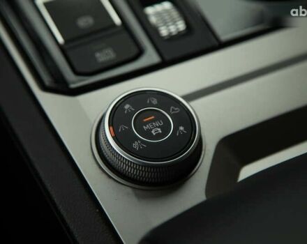 Фольксваген Туарег, объемом двигателя 3 л и пробегом 120 тыс. км за 35000 $, фото 19 на Automoto.ua