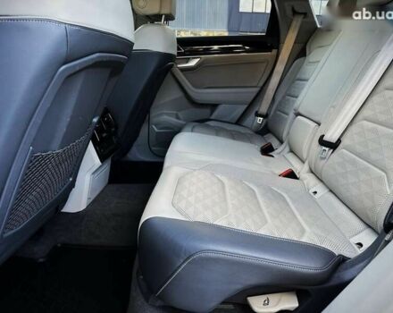 Фольксваген Туарег, объемом двигателя 3 л и пробегом 125 тыс. км за 59900 $, фото 22 на Automoto.ua