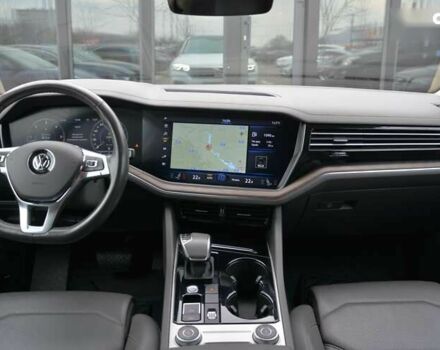 Фольксваген Туарег, объемом двигателя 3 л и пробегом 268 тыс. км за 38000 $, фото 20 на Automoto.ua