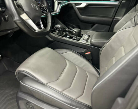 Фольксваген Туарег, объемом двигателя 3 л и пробегом 116 тыс. км за 57000 $, фото 25 на Automoto.ua