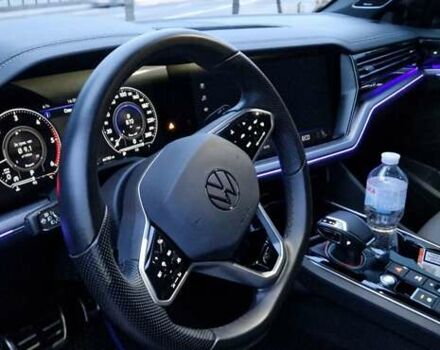 Фольксваген Туарег, объемом двигателя 3.96 л и пробегом 74 тыс. км за 71000 $, фото 29 на Automoto.ua