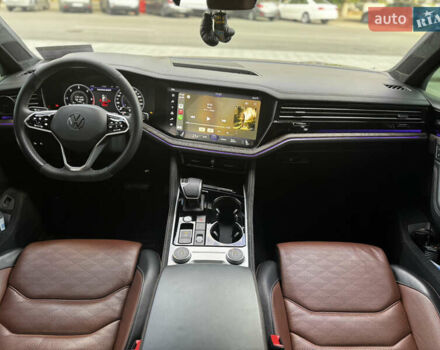 Фольксваген Туарег, объемом двигателя 2.97 л и пробегом 94 тыс. км за 65500 $, фото 26 на Automoto.ua