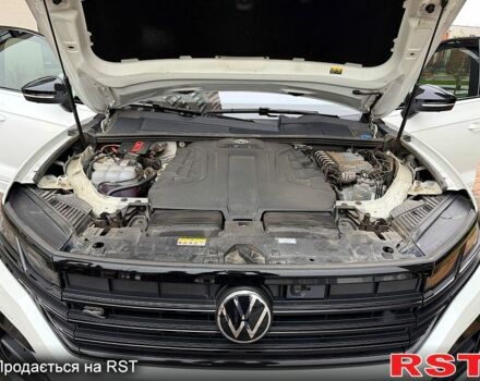 Фольксваген Туарег, объемом двигателя 3 л и пробегом 63 тыс. км за 62999 $, фото 13 на Automoto.ua