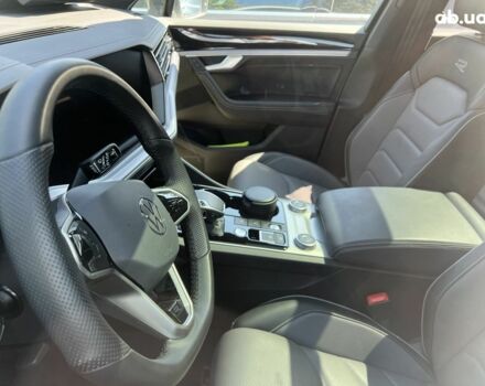 Фольксваген Туарег, об'ємом двигуна 3 л та пробігом 2 тис. км за 96986 $, фото 39 на Automoto.ua