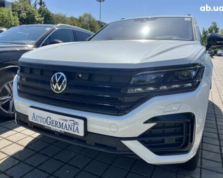 Фольксваген Туарег, об'ємом двигуна 3 л та пробігом 2 тис. км за 96986 $, фото 35 на Automoto.ua