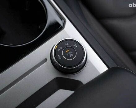 Фольксваген Туарег, об'ємом двигуна 3 л та пробігом 34 тис. км за 80000 $, фото 29 на Automoto.ua