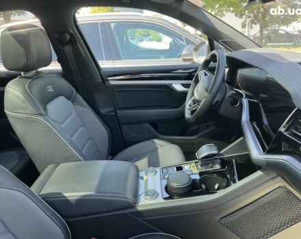 Фольксваген Туарег, об'ємом двигуна 3 л та пробігом 2 тис. км за 96986 $, фото 11 на Automoto.ua