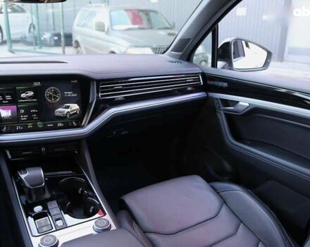 Фольксваген Туарег, объемом двигателя 3 л и пробегом 63 тыс. км за 75000 $, фото 14 на Automoto.ua