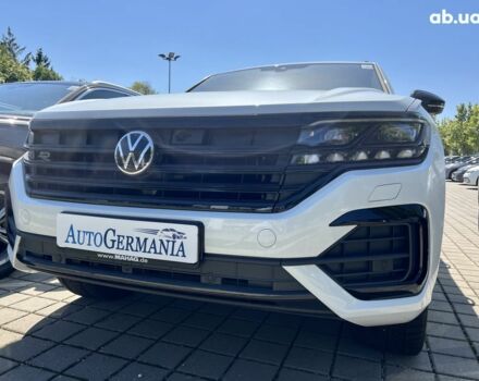 Фольксваген Туарег, об'ємом двигуна 3 л та пробігом 2 тис. км за 96986 $, фото 29 на Automoto.ua