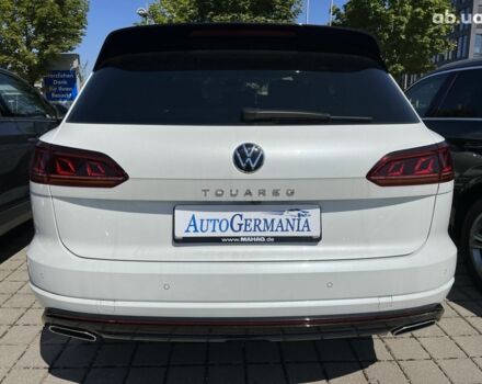Фольксваген Туарег, об'ємом двигуна 3 л та пробігом 2 тис. км за 96986 $, фото 3 на Automoto.ua