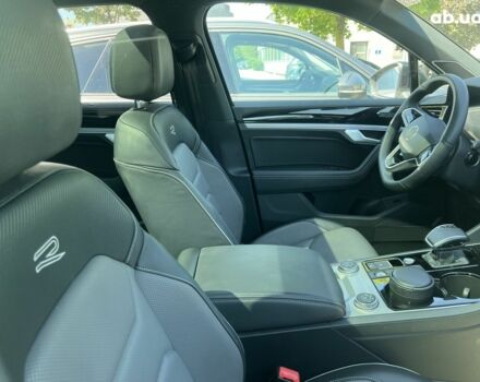 Фольксваген Туарег, об'ємом двигуна 3 л та пробігом 2 тис. км за 96986 $, фото 12 на Automoto.ua