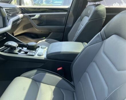 Фольксваген Туарег, об'ємом двигуна 3 л та пробігом 2 тис. км за 96986 $, фото 7 на Automoto.ua