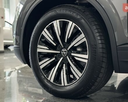 купить новое авто Фольксваген Туарег 2025 года от официального дилера Автодім Атлант на Вацлава Гавела Фольксваген фото