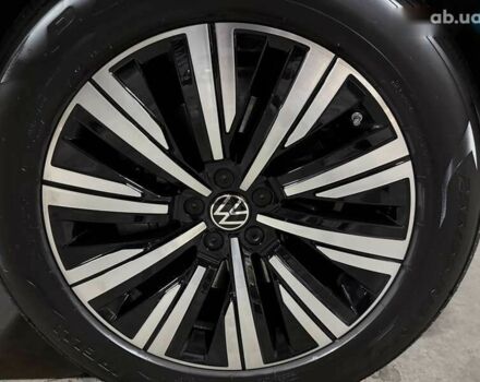 Фольксваген Туарег, об'ємом двигуна 3 л та пробігом 4 тис. км за 69900 $, фото 16 на Automoto.ua