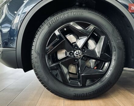 купить новое авто Фольксваген Туарег 2025 года от официального дилера Автодім Атлант на Вацлава Гавела Фольксваген фото