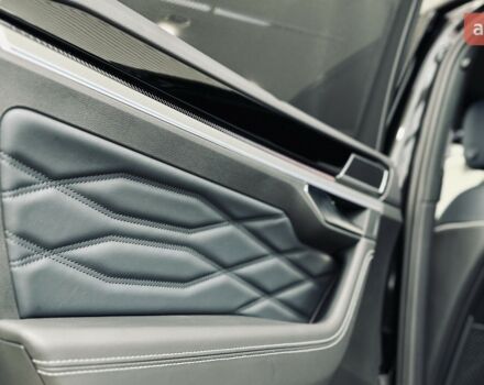 купить новое авто Фольксваген Туарег 2025 года от официального дилера Автодім Атлант на Вацлава Гавела Фольксваген фото