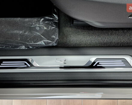 купить новое авто Фольксваген Туарег 2025 года от официального дилера Автодім Атлант на Вацлава Гавела Фольксваген фото