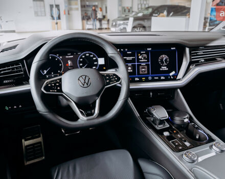 Фольксваген Туарег, объемом двигателя 2.97 л и пробегом 0 тыс. км за 90700 $, фото 9 на Automoto.ua