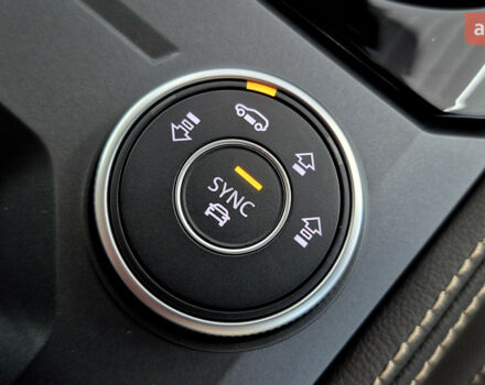 купить новое авто Фольксваген Туарег 2025 года от официального дилера Автодім Атлант на Вацлава Гавела Фольксваген фото