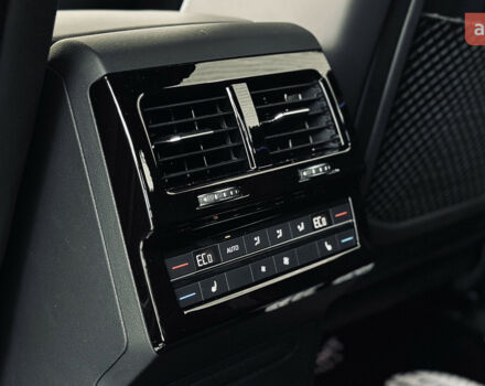 купить новое авто Фольксваген Туарег 2025 года от официального дилера Автодім Атлант на Вацлава Гавела Фольксваген фото