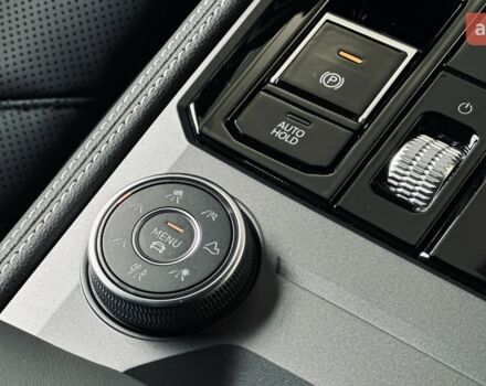 купить новое авто Фольксваген Туарег 2025 года от официального дилера Автодім Атлант на Вацлава Гавела Фольксваген фото