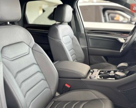 Фольксваген Туарег, объемом двигателя 2.97 л и пробегом 0 тыс. км за 69770 $, фото 5 на Automoto.ua