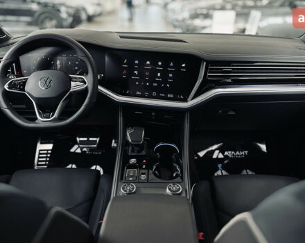 Фольксваген Туарег, объемом двигателя 2.99 л и пробегом 0 тыс. км за 87102 $, фото 38 на Automoto.ua