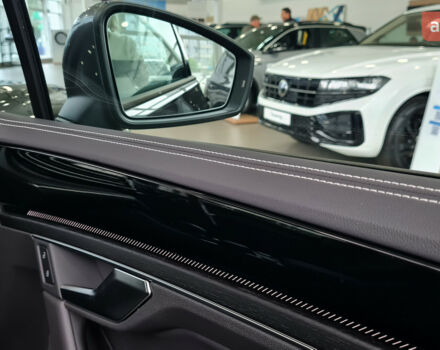 купить новое авто Фольксваген Туарег 2025 года от официального дилера Автодім Атлант на Вацлава Гавела Фольксваген фото