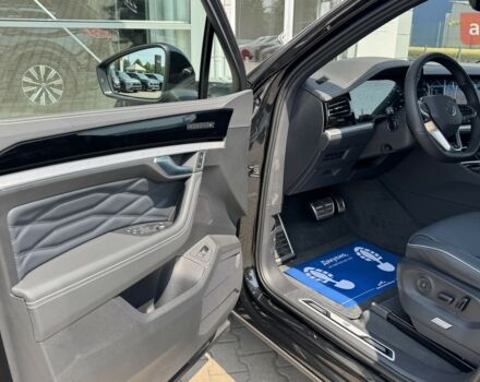 Фольксваген Туарег, объемом двигателя 2.99 л и пробегом 0 тыс. км за 85870 $, фото 7 на Automoto.ua