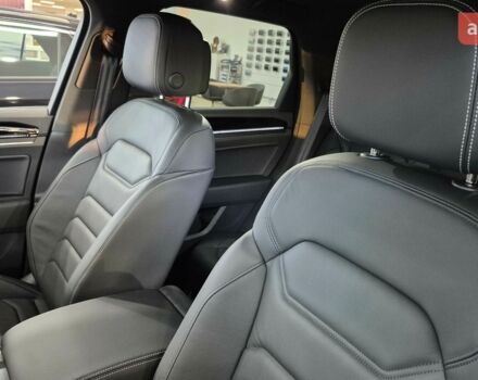 купити нове авто Фольксваген Туарег 2025 року від офіційного дилера Автодім Атлант на Вацлава Гавела Фольксваген фото