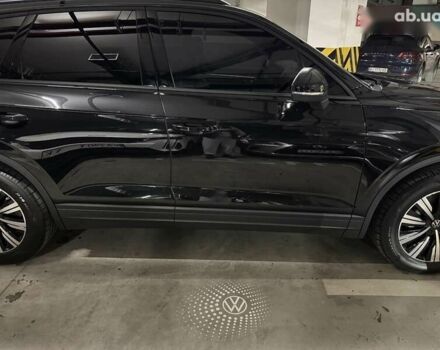 Фольксваген Туарег, об'ємом двигуна 3 л та пробігом 4 тис. км за 69900 $, фото 25 на Automoto.ua