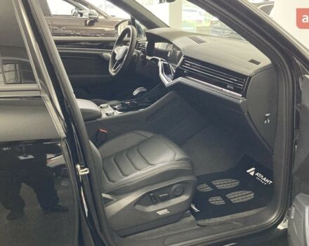 купити нове авто Фольксваген Туарег 2025 року від офіційного дилера Автодім Атлант на Вацлава Гавела Фольксваген фото