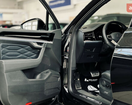 купить новое авто Фольксваген Туарег 2025 года от официального дилера Автодім Атлант на Вацлава Гавела Фольксваген фото