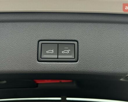 Фольксваген Туарег, объемом двигателя 2.97 л и пробегом 0 тыс. км за 89500 $, фото 23 на Automoto.ua