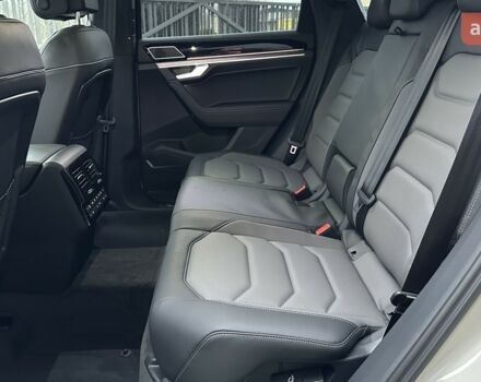 Фольксваген Туарег, объемом двигателя 2.97 л и пробегом 0 тыс. км за 88000 $, фото 26 на Automoto.ua