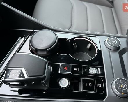 Фольксваген Туарег, объемом двигателя 2.97 л и пробегом 0 тыс. км за 88000 $, фото 24 на Automoto.ua