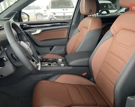 Фольксваген Туарег, объемом двигателя 2.97 л и пробегом 0 тыс. км за 87720 $, фото 10 на Automoto.ua