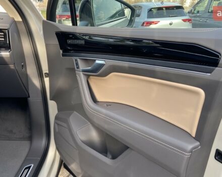 Фольксваген Туарег, об'ємом двигуна 2.97 л та пробігом 0 тис. км за 89670 $, фото 13 на Automoto.ua