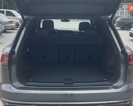 Фольксваген Туарег, об'ємом двигуна 2.97 л та пробігом 0 тис. км за 86560 $, фото 17 на Automoto.ua