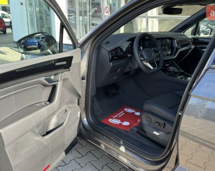 Фольксваген Туарег, объемом двигателя 2.97 л и пробегом 0 тыс. км за 67700 $, фото 24 на Automoto.ua