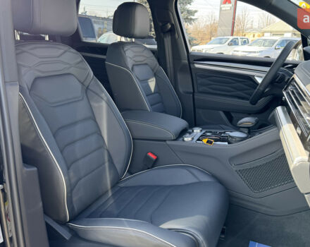 Фольксваген Туарег, объемом двигателя 2.97 л и пробегом 0 тыс. км за 87500 $, фото 20 на Automoto.ua