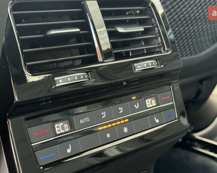 Фольксваген Туарег, объемом двигателя 2.97 л и пробегом 0 тыс. км за 84900 $, фото 21 на Automoto.ua