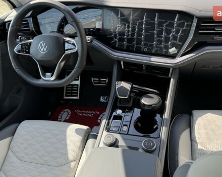 Фольксваген Туарег, объемом двигателя 2.97 л и пробегом 0 тыс. км за 84990 $, фото 21 на Automoto.ua